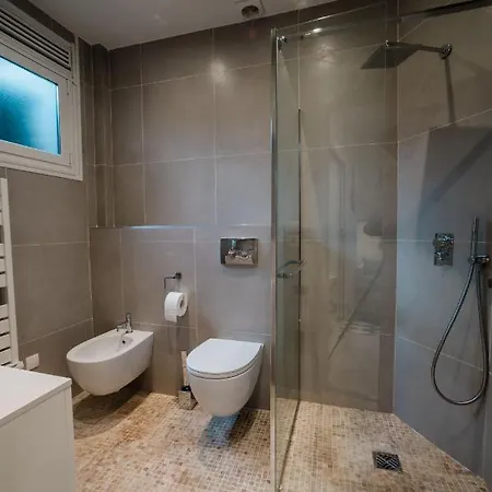 Appartamento Cocteau : Au Coeur De La Rive Gauche, Neuf, Design, 2/4/6 Personnes *